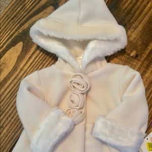 White dress winter infant coat. BNWT, Dillard’s